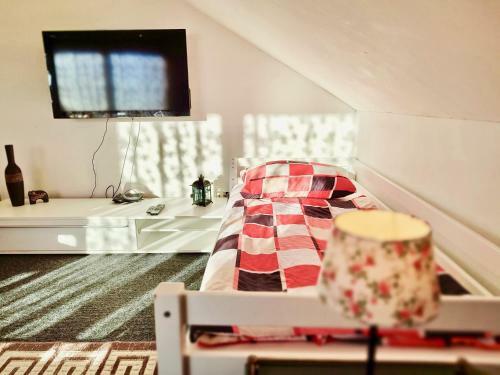 Apartamento Gem�tliche Zentral Gelegene Dachgeschosswohnung