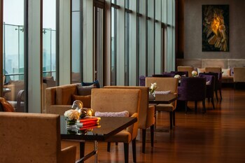 Renaissance Shanghai Putuo Hotel