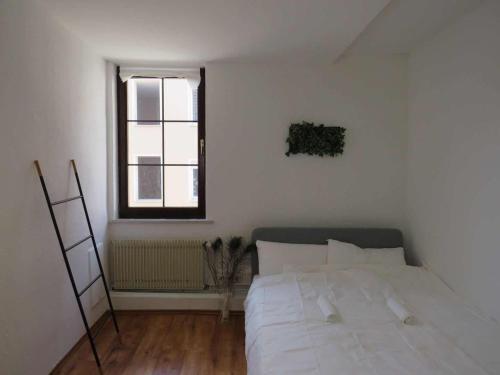 Hostal L8 Street Monteurwohnung - Lange Stra�e 36