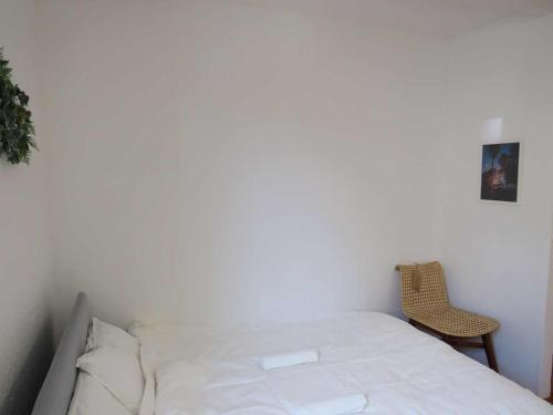 Hostal L8 Street Monteurwohnung - Lange Stra�e 36