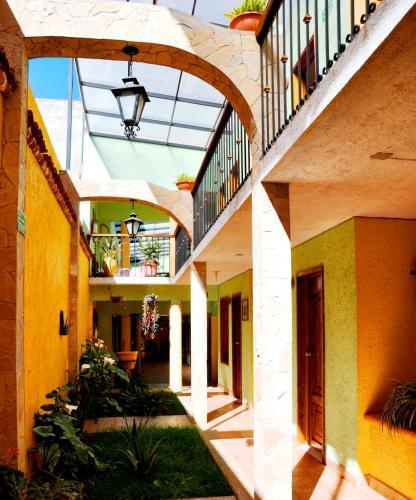 Hotel Ca�adas Del Sureste