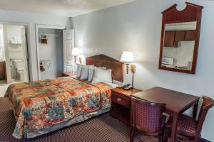 Motel Suburban Extended Stay Hotel Tallahassee