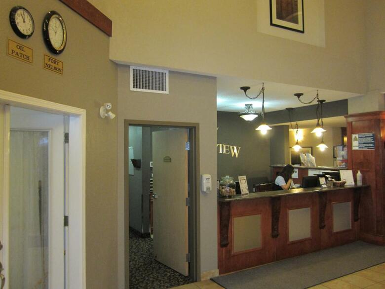 Hotel Lakeview Inn & Suites - Fort Nelson