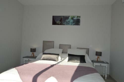 Villa Au Coeur Du Gers Avec Vue Sur Les Pyr�n�es