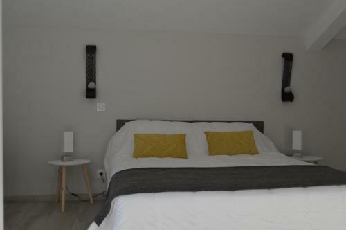 Villa Au Coeur Du Gers Avec Vue Sur Les Pyr�n�es