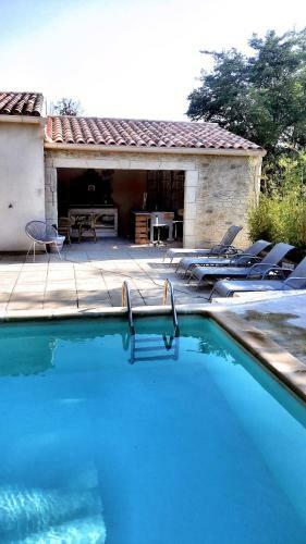 Hostal Les Pondres En Vaunage