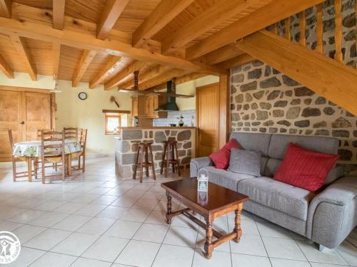 G�te Ceilloux, 3 Pi�ces, 4 Personnes - Fr-1-630-182