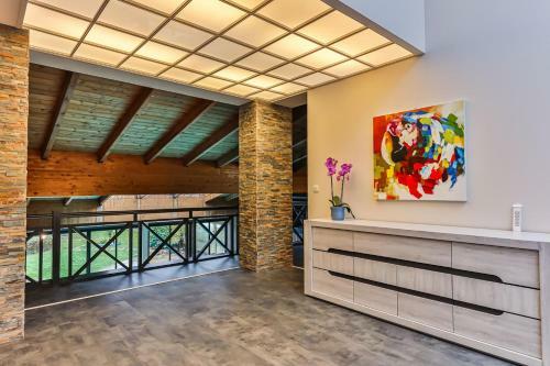 Splendide Maison De 330m Avec Piscine Interieure