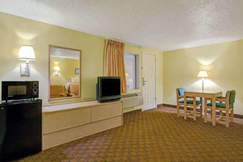 Motel Knights Inn San Marcos