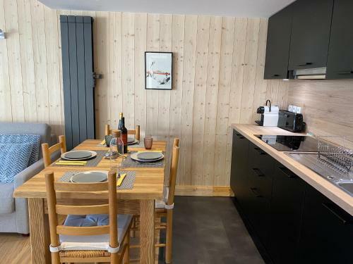 Cosy Apartment Ski In Out And Mt Blanc View