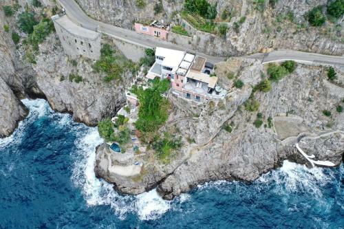 Furore - La Perla Di Nettuno - Amalfi Coast