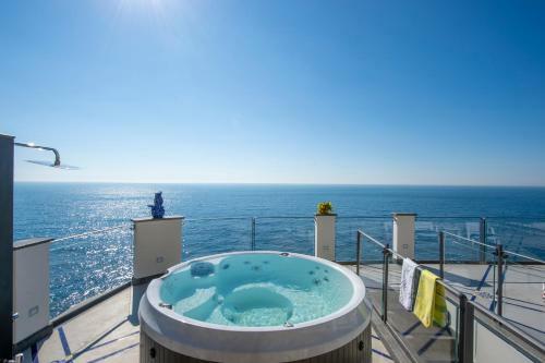 Furore - La Perla Di Nettuno - Amalfi Coast
