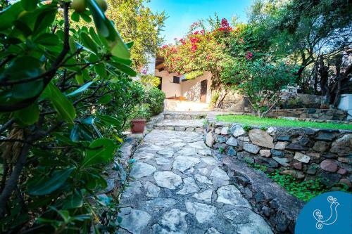 Villa Valeria - Charming House Close To The Beach