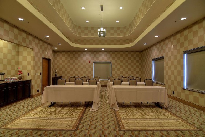Best Western Plus Atrea Hotel And Suites