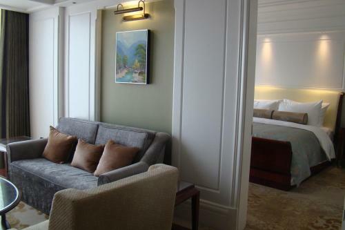 Galactic Classy International Hotel