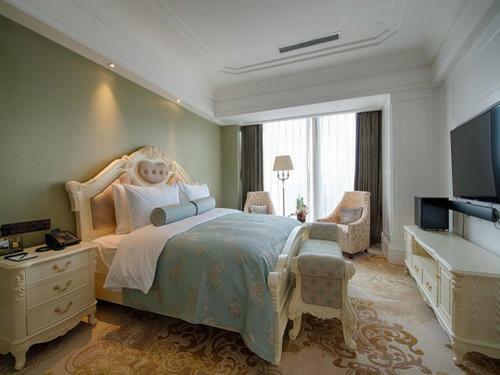 Galactic Classy International Hotel