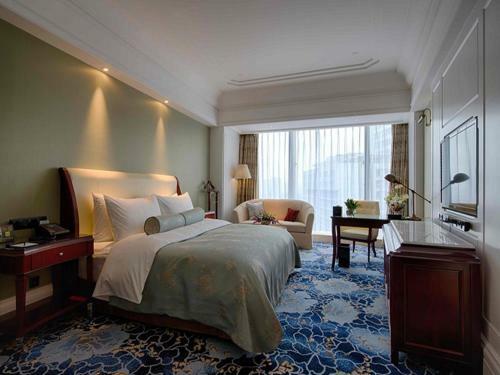 Galactic Classy International Hotel