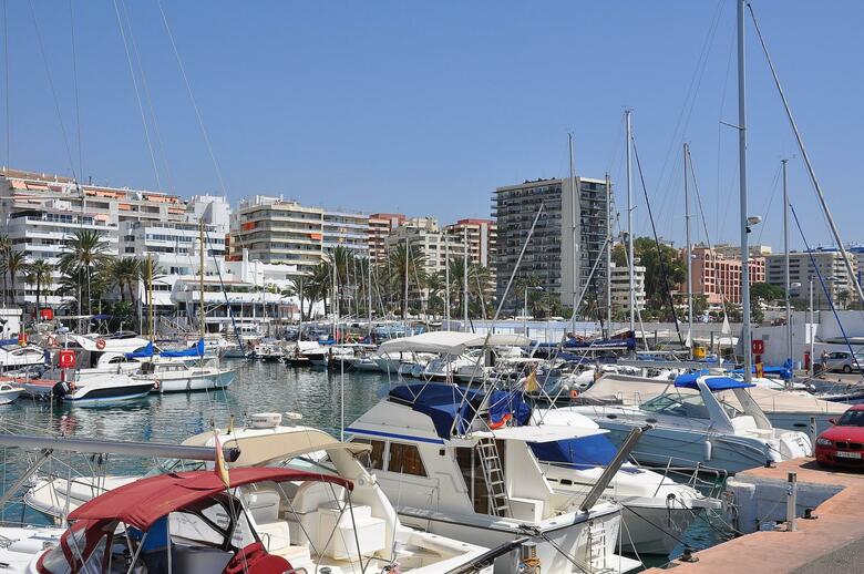 Apartamentos Mediterraneo