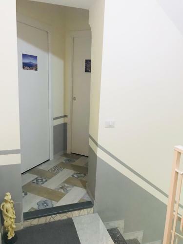 Hostal Vesuvio Rooms