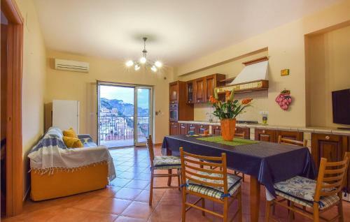 Nice Apartment In Giardini Naxos With 2 Bedrooms