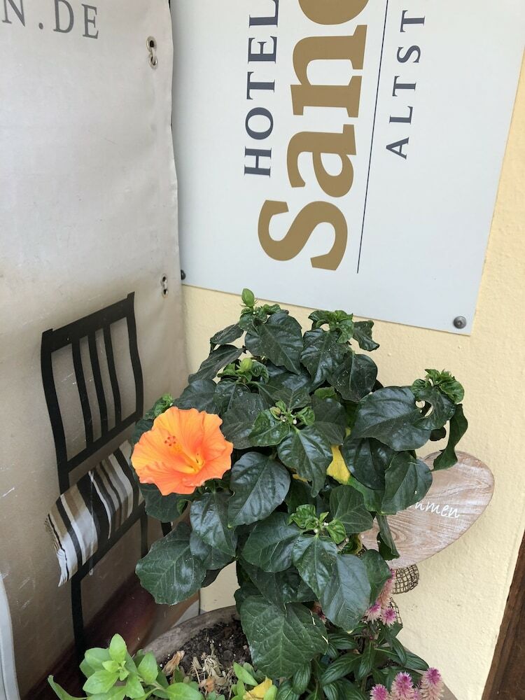 Hotel Sandstern