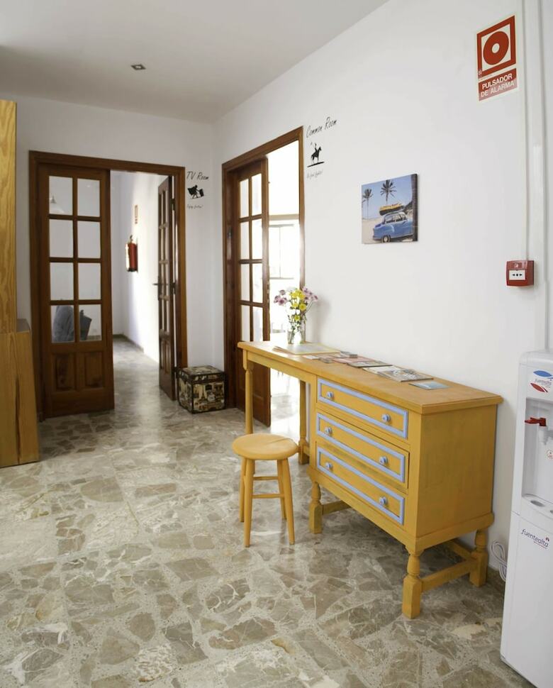 Casa Grande Surf Hostel