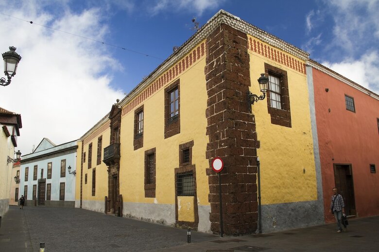 Casa Grande Surf Hostel