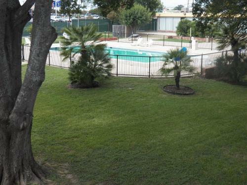 Motel University Inn