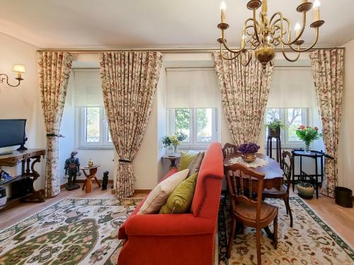 Apartamento Encosta Santa Luzia - Com Piscina E Vista Cidade