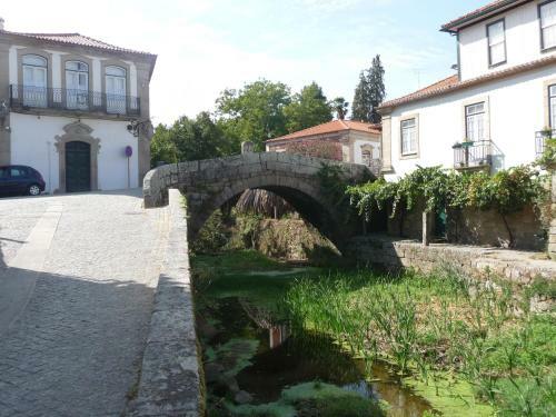 Ref�gio Da Vila - Refuge Of The Village
