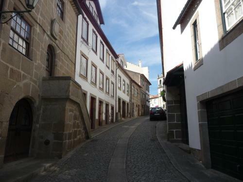Ref�gio Da Vila - Refuge Of The Village