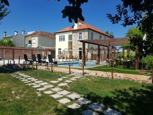 Hostal Garden Place Ap