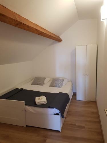 Hostal Garden Place Ap