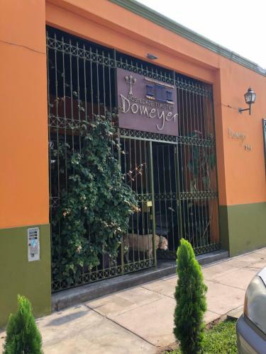 Hotel Domeyer Hostel