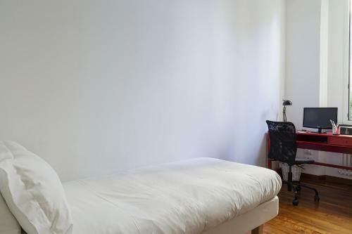 Cozy Family Apartment In Castelletto