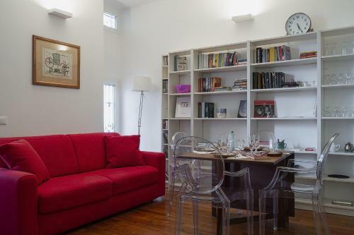 Cozy Family Apartment In Castelletto