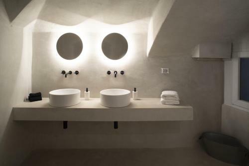 Instaura Apartments