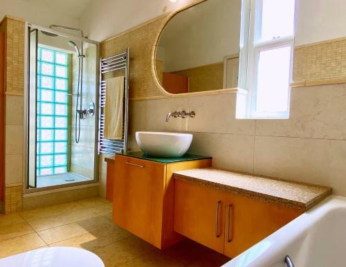Villa Juliet, Private Pool/garden, Beach Nearby