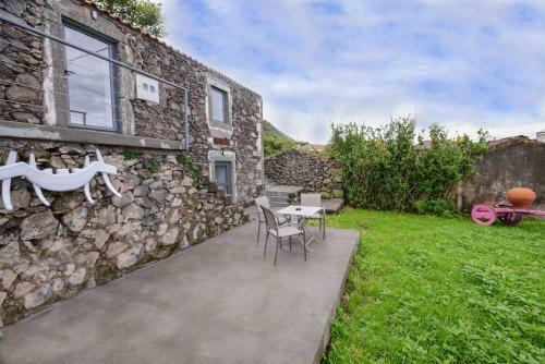 Monchique Islet View House T1