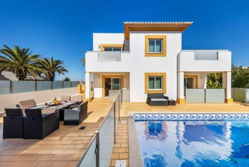 Villa Astro