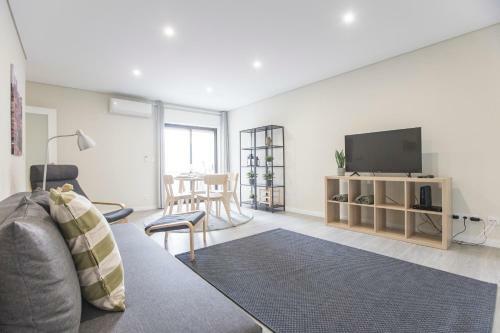 Apartamento 2br Flat W/ AC & Great Views By Lovelystay