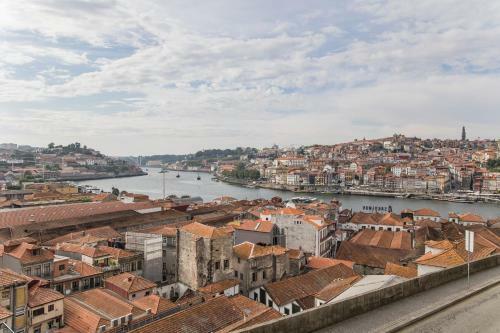 Apartamento 2br Flat W/ AC & Great Views By Lovelystay