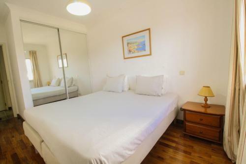 Vau Costa Beach Apartment With Pool!