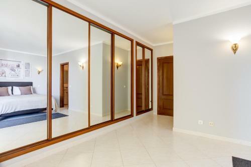 2 Bedroom Apartment With Pool In Vila Marachique, Alvor