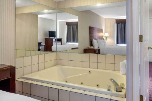 Hotel Wintergreen Resort & Conference Center