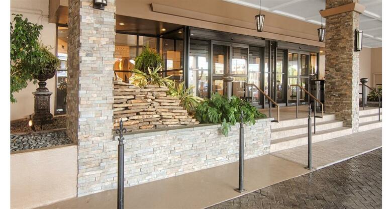 Best Western Plus Landmark Hotel Metairie