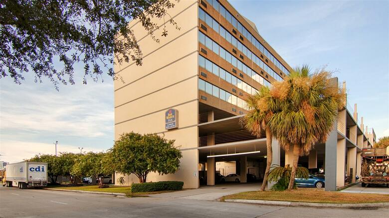 Best Western Plus Landmark Hotel Metairie