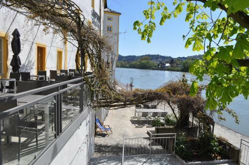 Hotel Schlo� Ort