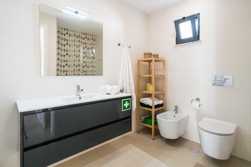 Apartamento T2 In Alvor With Rooftop Terrace & Pool