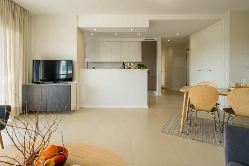 Apartamento T2 In Alvor With Rooftop Terrace & Pool